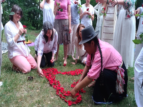 femme-chamane-meditation-feminin-sacre