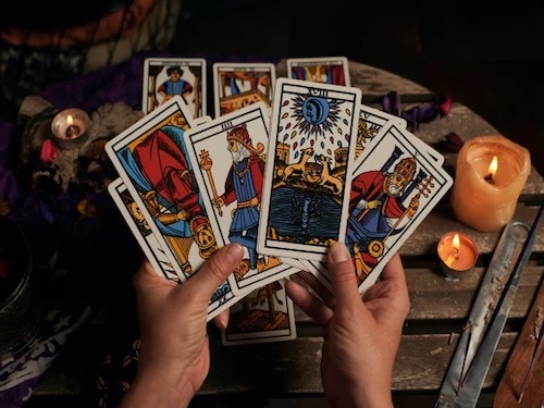 tarot-astrologie-radiesthesie-medium